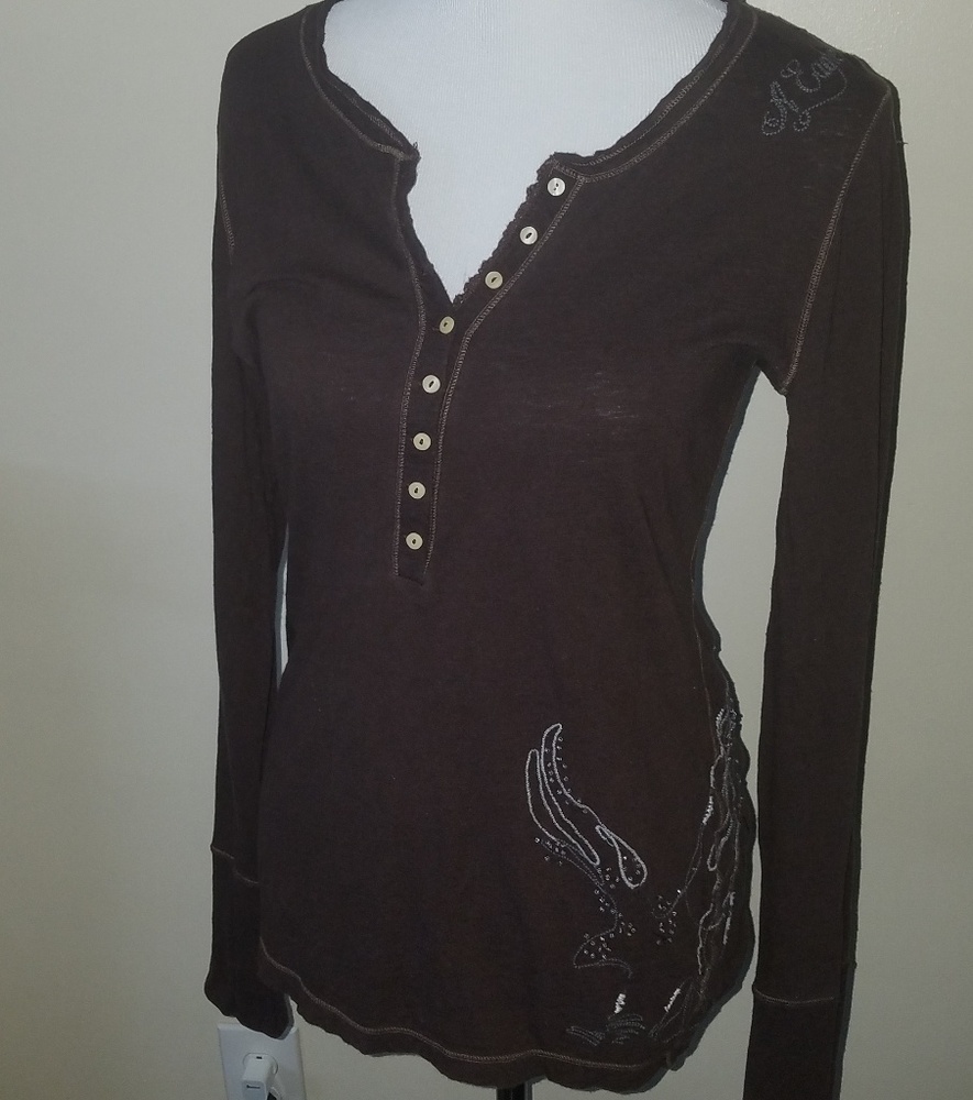 American Eagle shirt